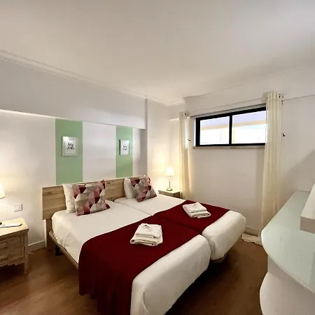 Marina Mar 1 With Pool By Homing Vilamoura