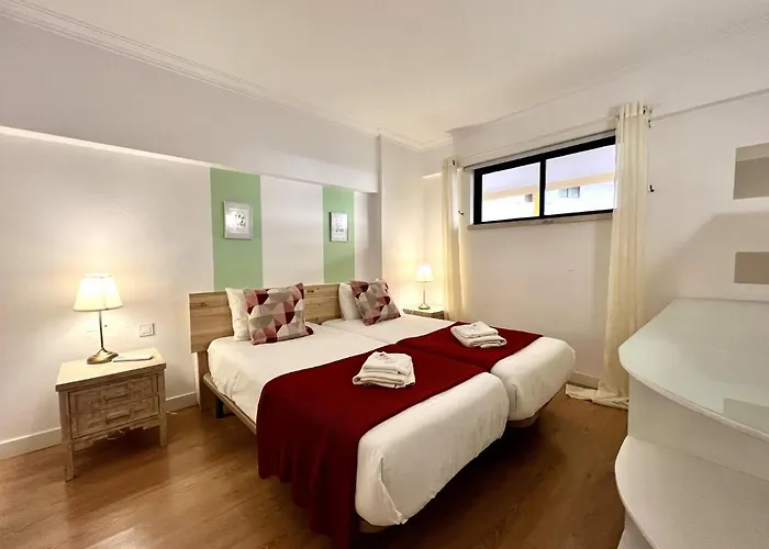 Marina Mar 1 With Pool By Homing